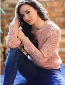 Elite escort service in Erandol for home and hotel visits